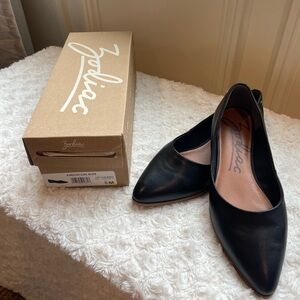 Zodiac Black leather “Hill” flat.  Brand new.